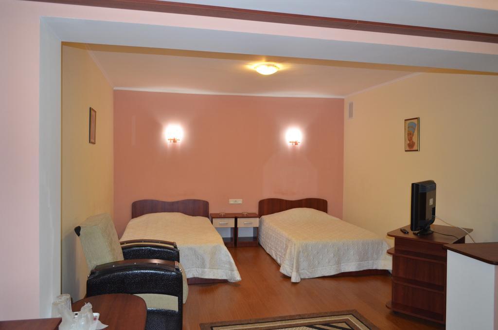 Casa Alba Otel Râmnicu Vâlcea Dış mekan fotoğraf