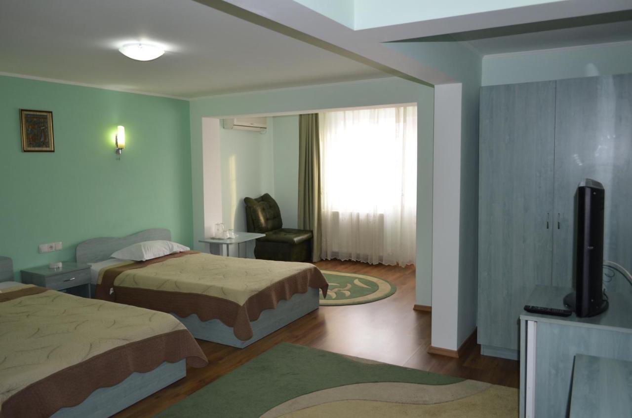 Casa Alba Otel Râmnicu Vâlcea Dış mekan fotoğraf